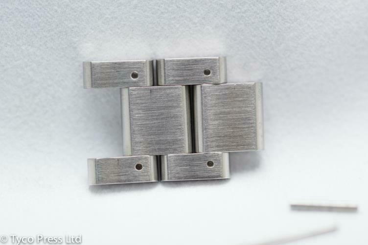 Tag heuer aquaracer sales bracelet links